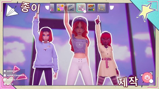 Drie meiden in pose: een met paars shirt en sterren, een met paarse crop top en witte broek, en een met witte jas.