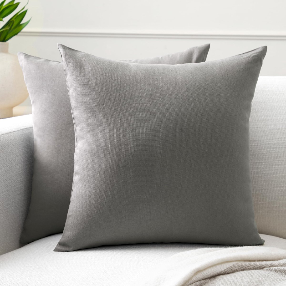 Homes Cushion Covers 2pc set (45 x 45 cm) - Grijs - Solid Dyed Cotton Canvas, Decoratieve Grote Vierkante Wasbare Kussenhoesjes voor Woonkamer, Sofa, Slaapkamer, Huis & Hotel