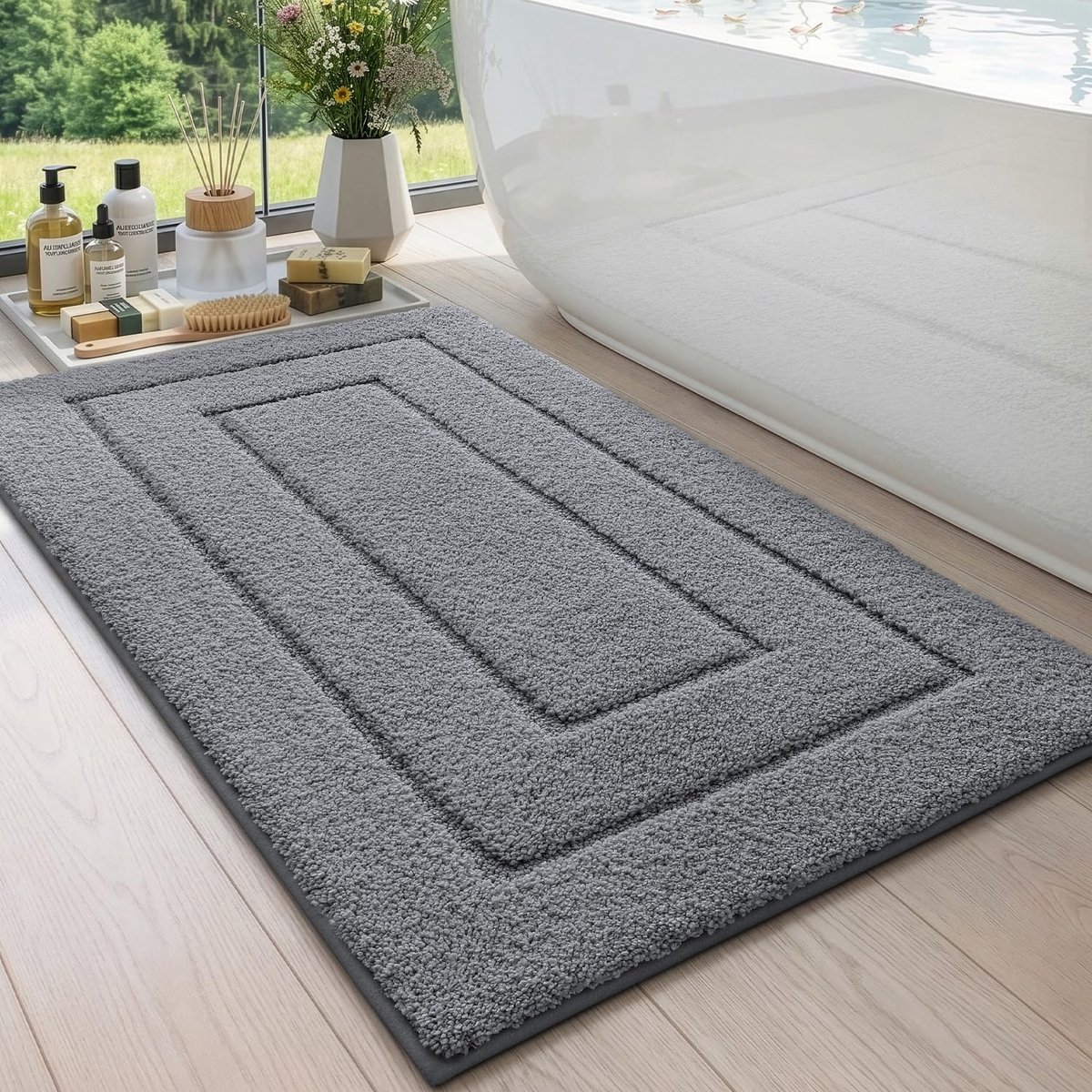 Badmat 60 x 110 cm, Antislip Zacht Badmatten Waterabsorberende, Machinewasbaar Badkamertapijt voor Douche, Bad en Toilet, Grijs