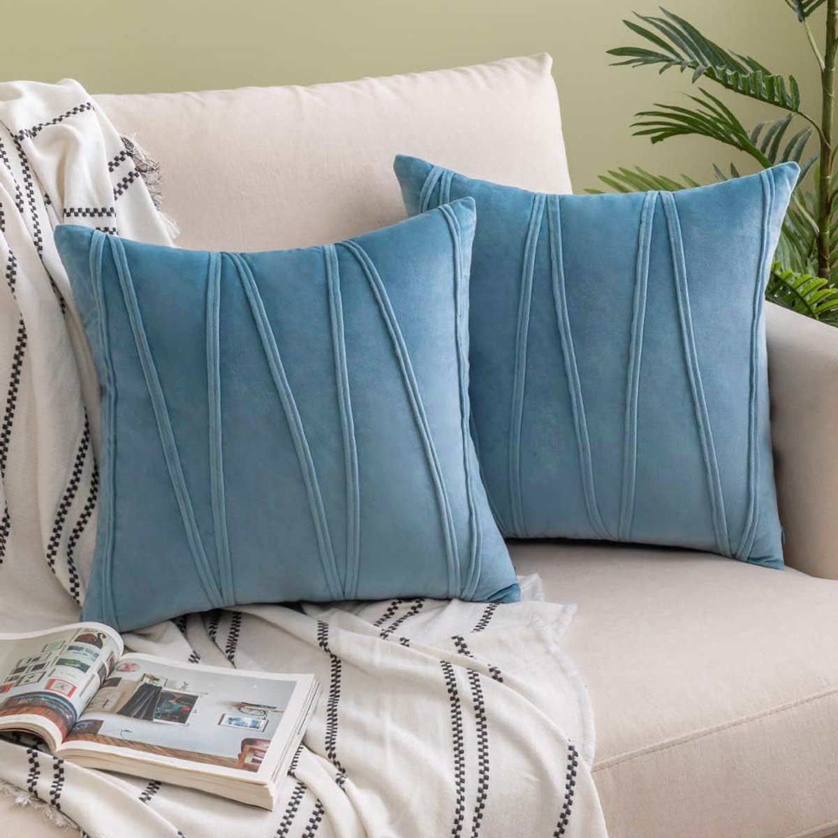 Kussenhoes Gestreepte Fluwelen Moderne Decoratieve Kussenslopen Vierkant Zacht Stevig Duurzaam voor Bank Bed Sofa Woonkamer Tuin met Onzichtbare Rits Lichtblauw 18 x 18 inch 45 x 45 cm