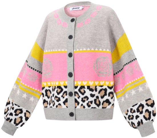 Grijs vest met roze, gele en zwarte strepen, luipaardprint en bloemenpatronen. Knoopsluiting.