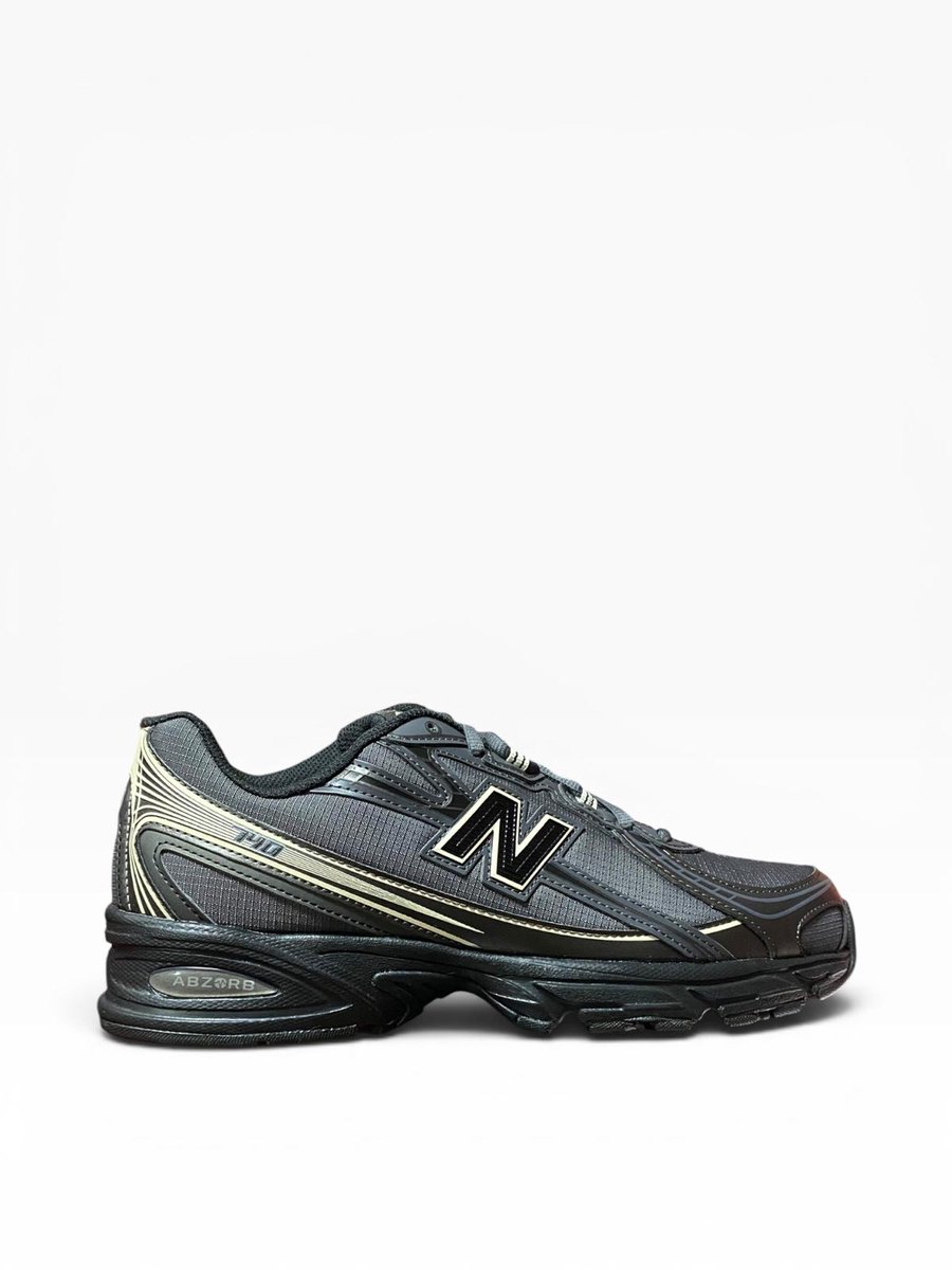 New Balance U740NV2 Sneakers Mannen Zwart