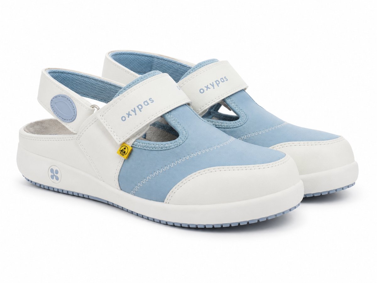 Oxypas Anais Zorgschoenen – Lichtblauw/Wit – SRC Antislip – ESD – Verstelbare Band – Maat 42
