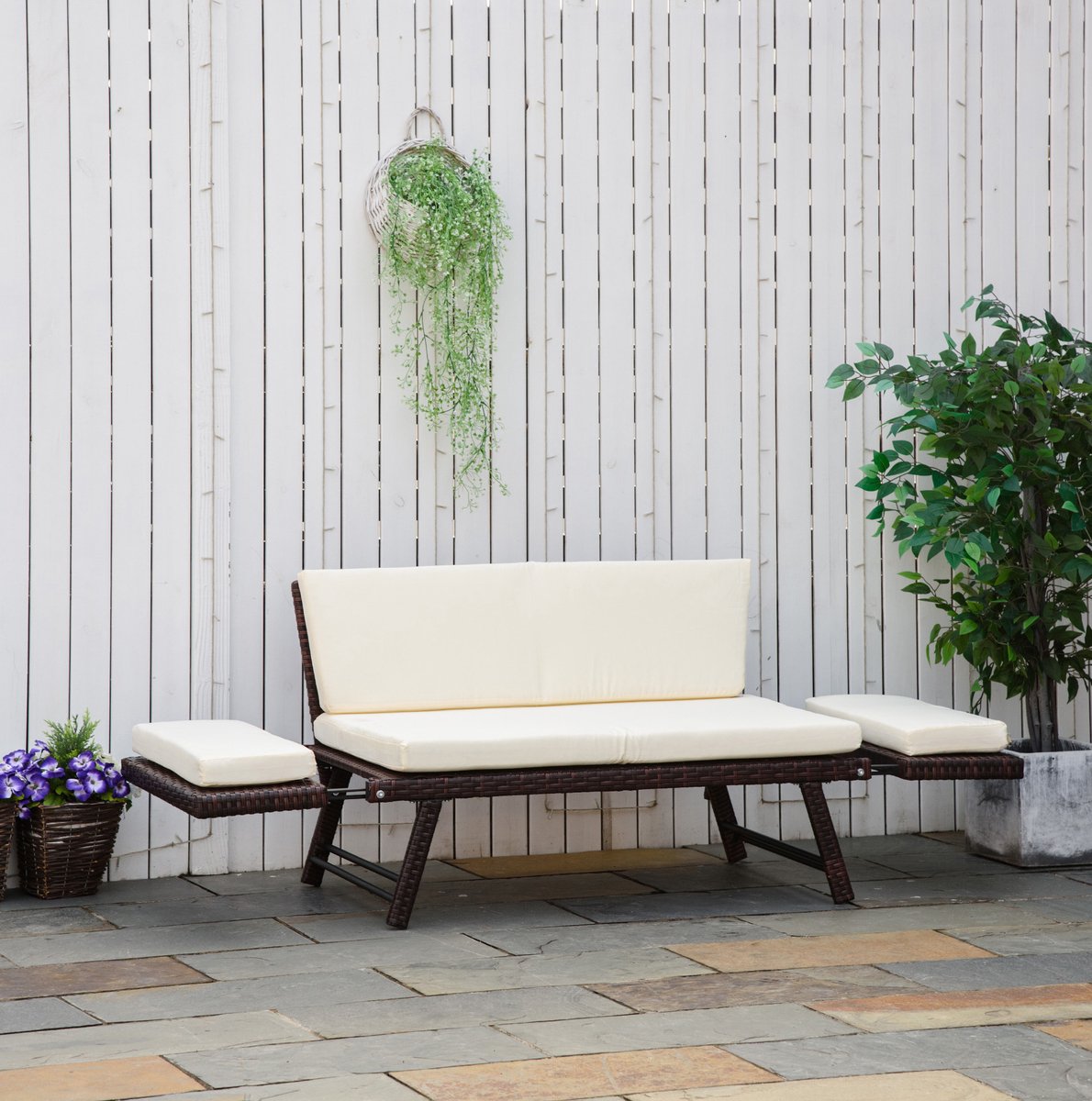 MEUNIQ tuinbank 2-zits 129 x 63 x 67 cm met uitklapbare armleuningen, rattan look, inclusief kussens, voor tuin, terras of balkon, bruin