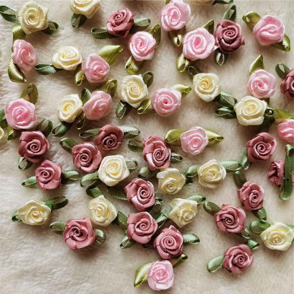 Mini Rose Bloemen Strikken - Satijn Applicaties Lint - Doe-het-zelf Knutselen - Handgemaakte Decoratie - 100 stuks Mixcolors - Veelkleurig