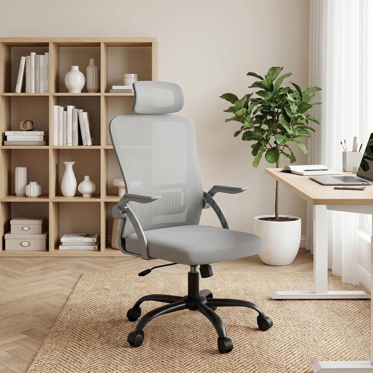 Bureaustoel - Ergonomisch - Met Wipfunctie & Verstelbare Hoofdsteun - Netten Rug - Draagvermogen 120 kg - Draaistoel voor Kantoor & Thuiswerken - Grijs - NAIZY