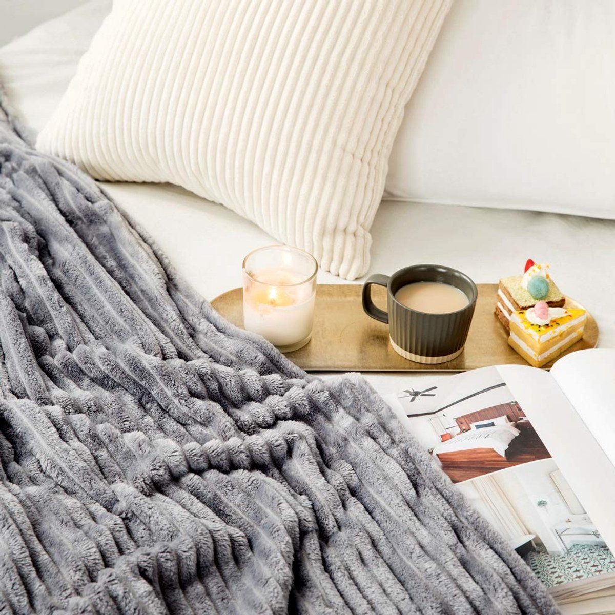 Omgoods - Flanellen Fleece Plaid - Zacht Warm Dekbed voor Sofa en Bed - 216x241 cm Grijs