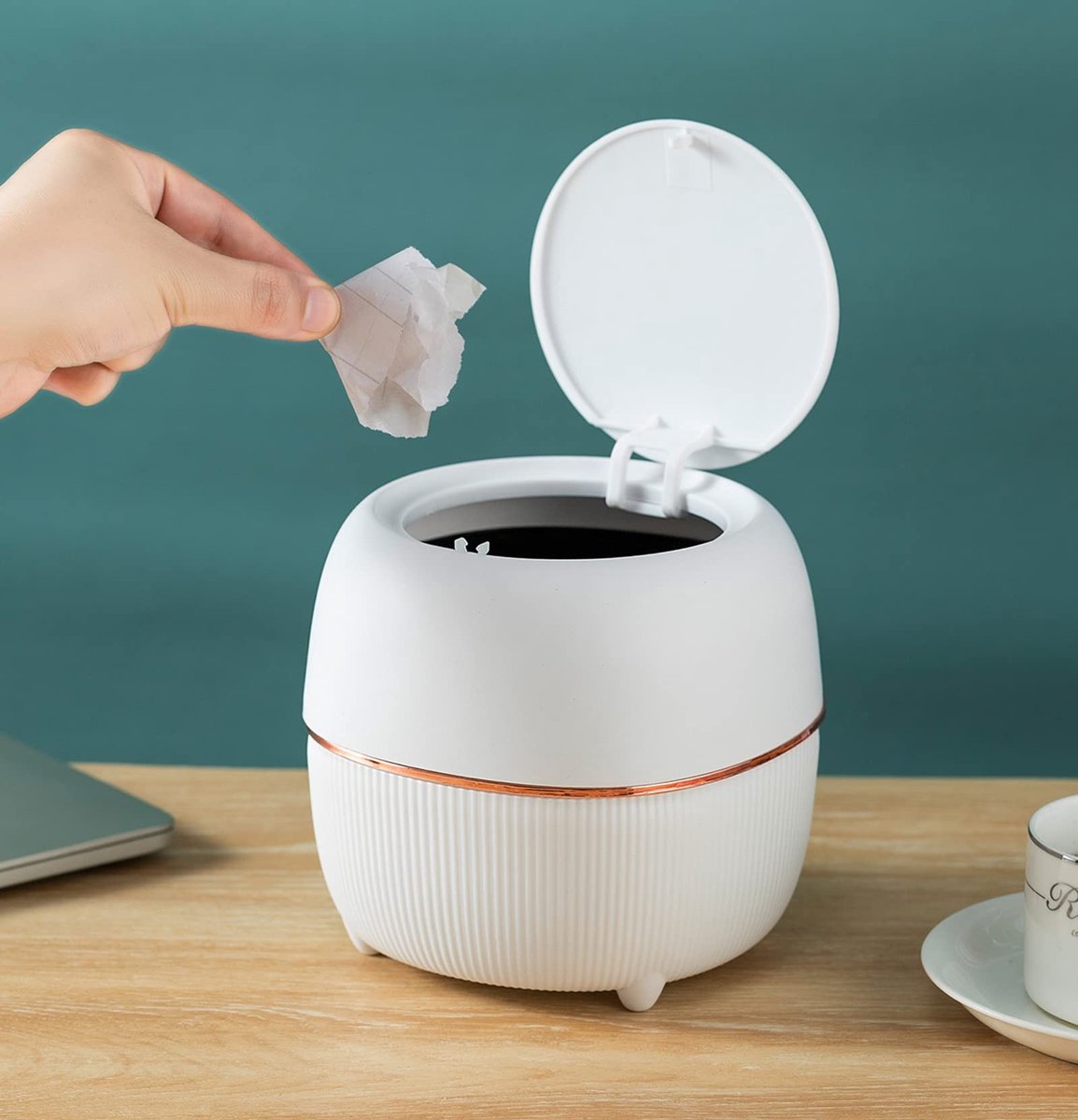 Omgoods - Mini Desktop Afvalbak met Deksel en 50 Plastic Zakjes