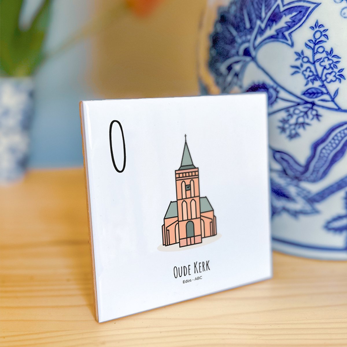 Oude Kerk - ABC tegeltje Ede - Keramiek met Handgetekende Illustratie - Wanddecoratie - Woondecoratie - Relatiegeschenk - Souvenir - 10,8 x 10,8 cm