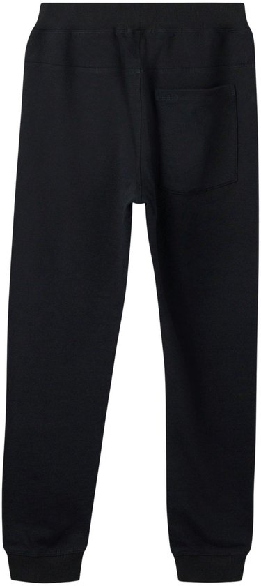 Achterkant van een zwarte joggingbroek met een enkele opgestikte zak.
