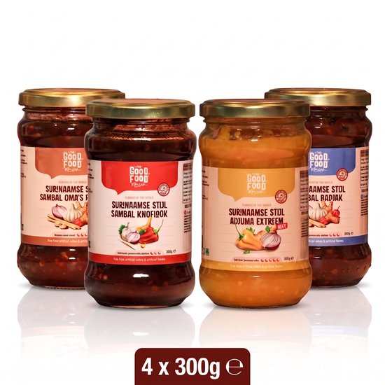 Vier glazen Surinaamse sambal: Oma's Recept, Knoflook, Adjuma Extreem en Badjak. Elk 300g.