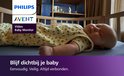 Baby slaapt in een ledikantje, gefilmd door een Philips Avent videobabyfoon.
