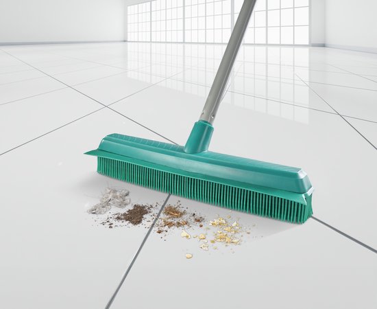 Leifheit Classic Suprabezem - rubberen bezem met telescoopsteel - 80-140 cm steellengte - 35 cm veegbreedte van Leifheit — afbeelding 4