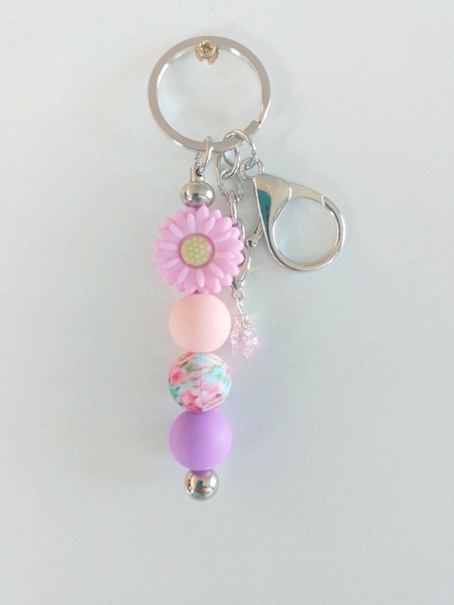 Sleutelhanger, tashanger met kralen | lila, roze | bloem