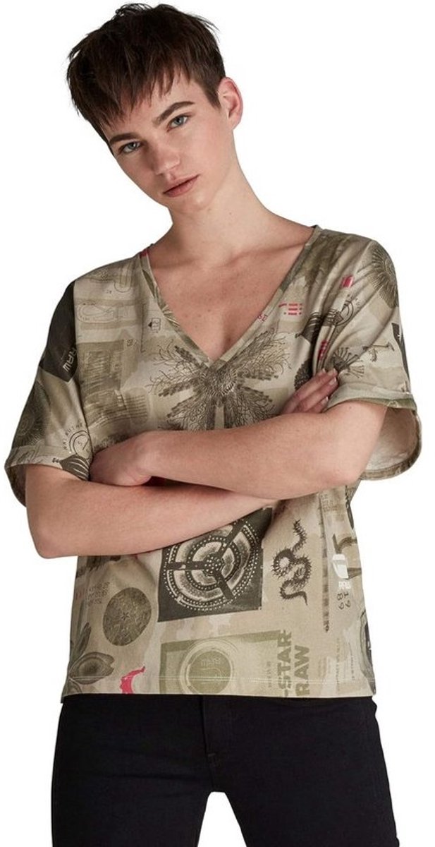 Dames T-shirt met V-hals en Camouflageprint