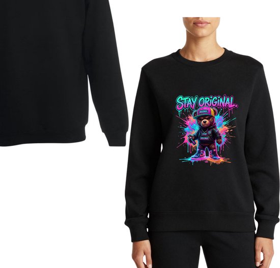 Sweat noir avec un ours imprimé disant 'STAY ORIGINAL' et des éclaboussures de peinture colorées.