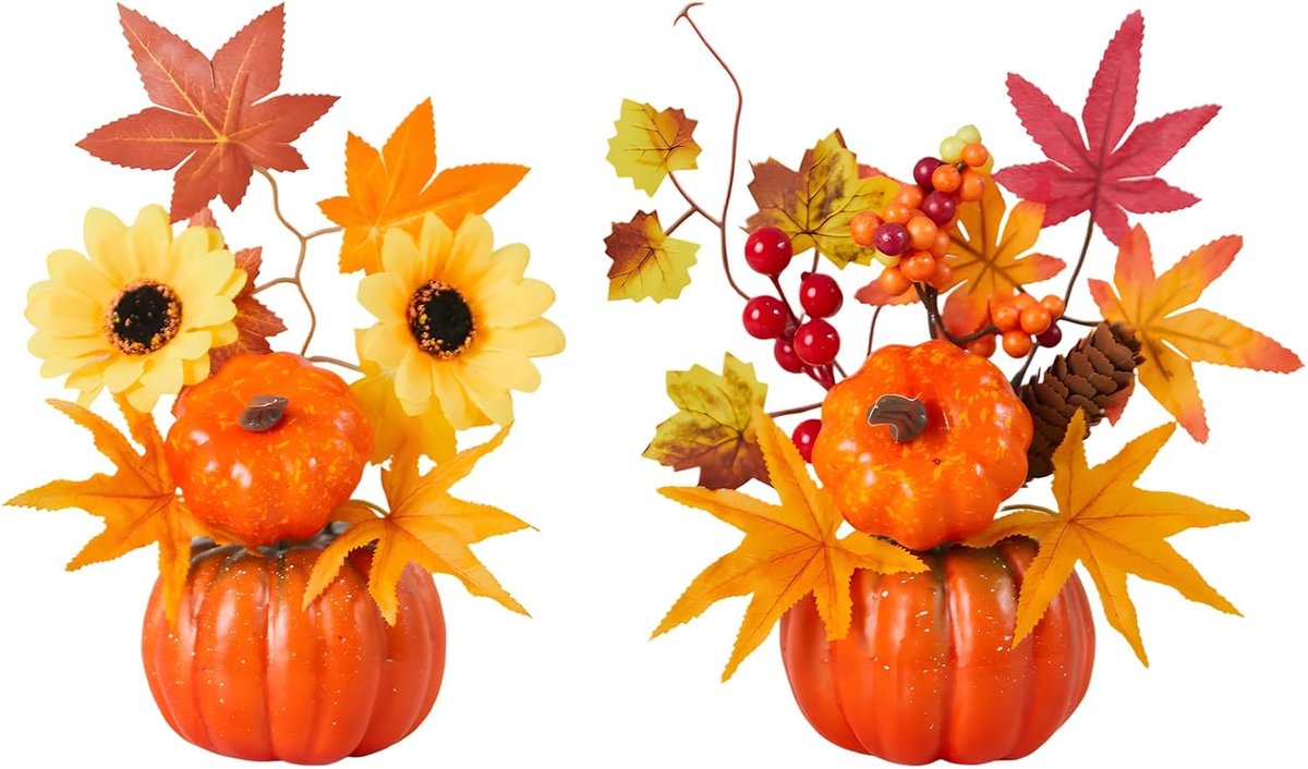 2 pompoenen met esdoornbladeren — Herfstdecoratie voor op tafel — Geschikt voor Thanksgiving en herfstinterieur — Oranje