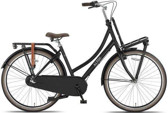 Matzwarte Altec transportfiets voor dames met bruin zadel en bruine handvatten. 28 inch met voor- en achterdrager.