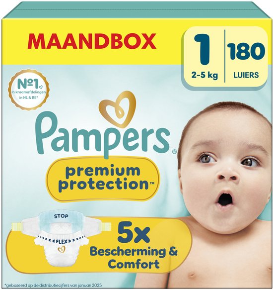 Couches Pampers Premium Protection, taille 1 (2-5kg), 180 couches dans une boîte mensuelle. Bébé à la bouche ouverte regarde l'emballage avec le texte '5x Protection & Confort'.
