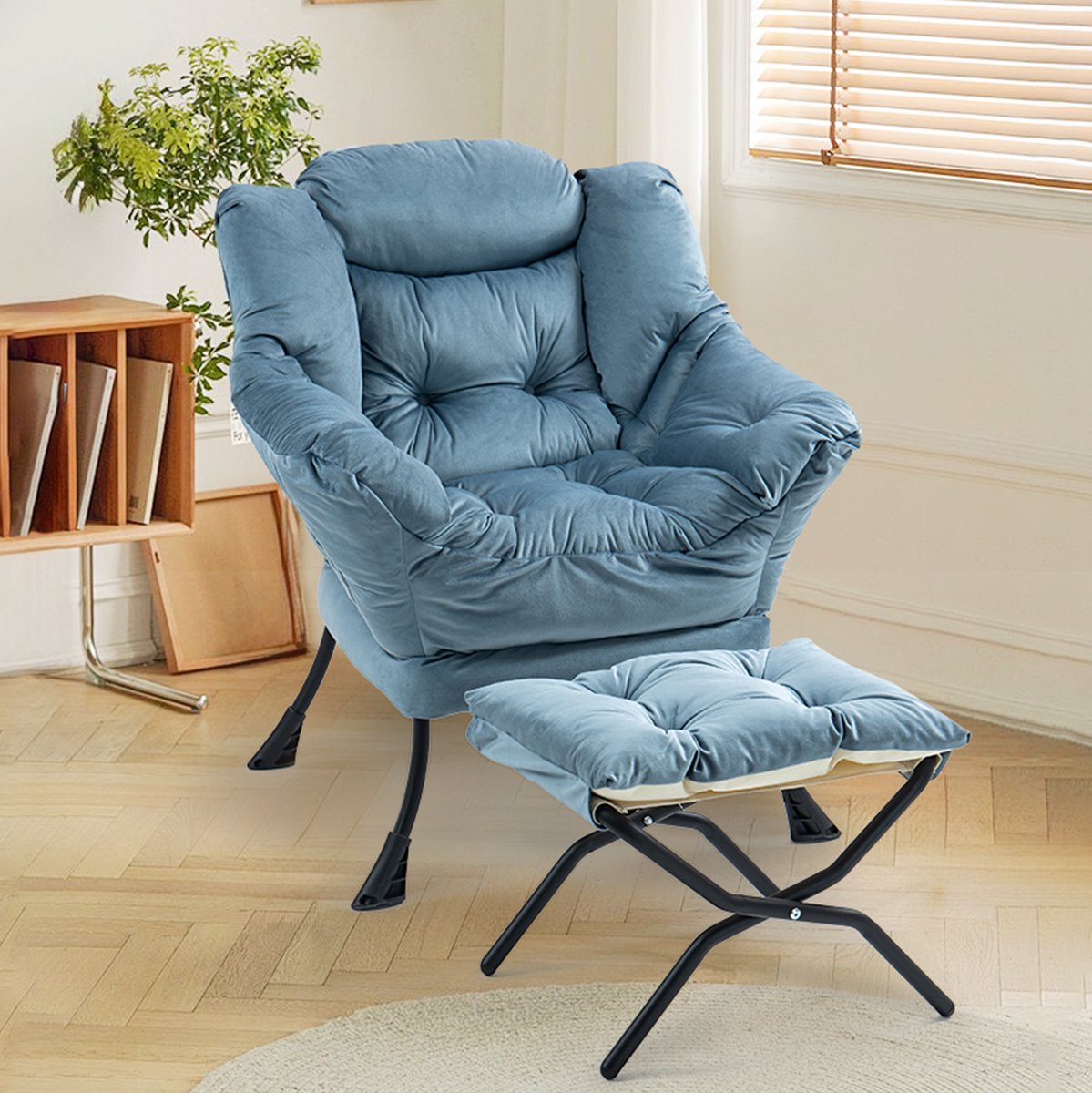 MIVRAY Fauteuil Lazy Chair 65 x 81 x 95 Cm - Met Inklapbare Voetenbank En Zijvak - Voor Woonkamer En Slaapkamer - Fluweel Lichtblauw