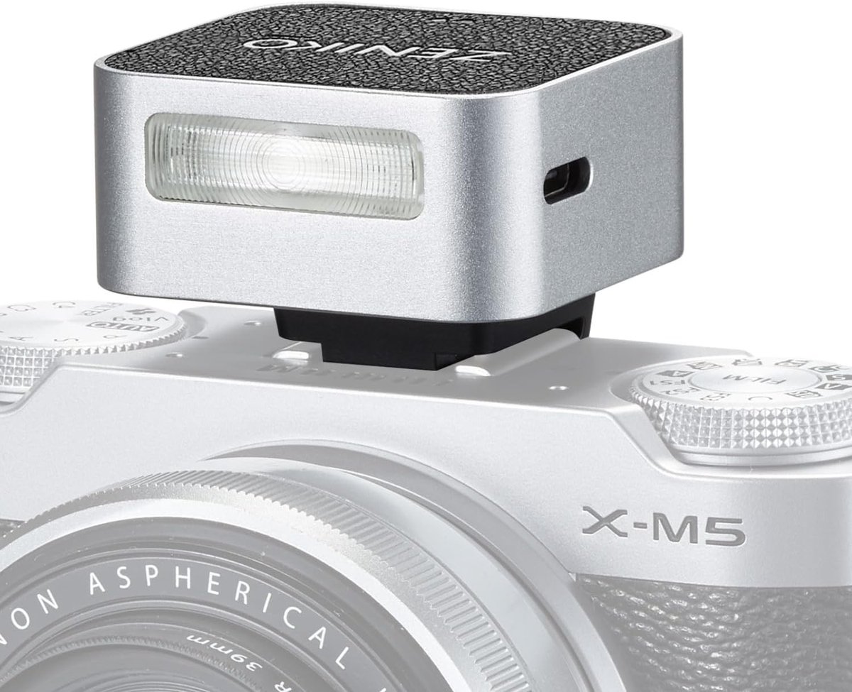 Camera Flitser met 2 Vermogensniveaus, Type-C Opladen en Universele Hotshoe Bevestiging, 372 Flitsen voor Fotografie, Zilver