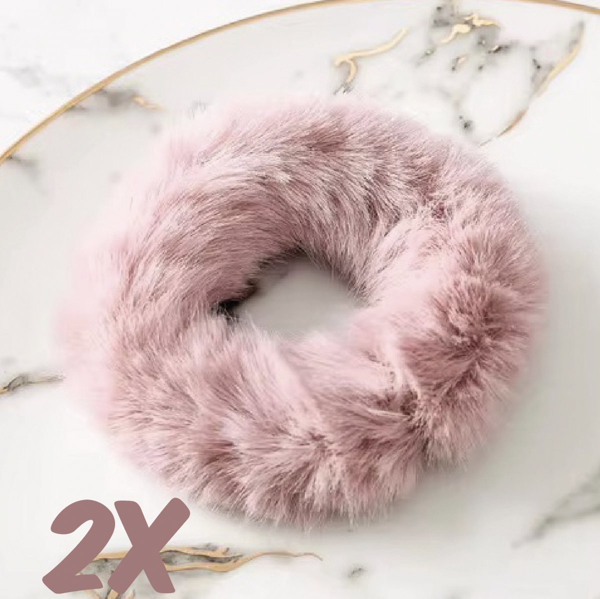 SilverAndCoco® - 2 Roze Nep Bont Elastieken | Fluffy Dik Zacht Haar Elastische Elastiek | Kunstbont Wollen Bonten Fur Haarband Scrunchie | Glamour Diadeem Dames Kerst Feest Oud en Nieuw Haarbanden