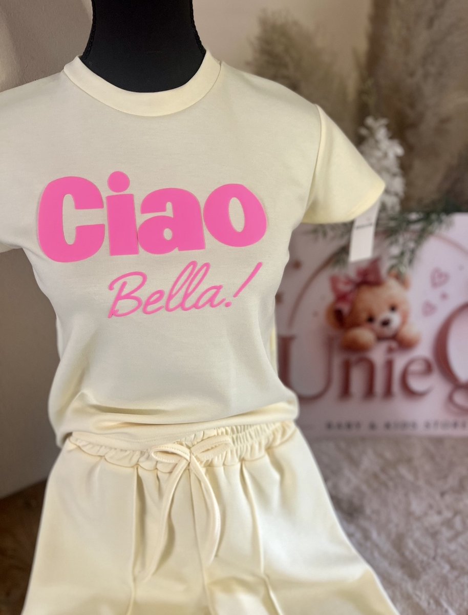 Meisjes Jogging Set Ciao Bella - 134/140 GEEL – Comfy set T-shirt & Short – Mint of Geel – Trendy Zomer Outfit – Maten 98 t/m 164 (4-14 Jaar)