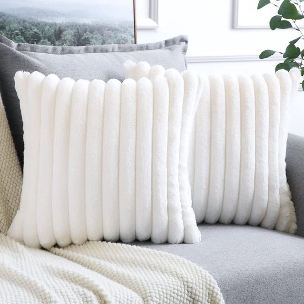 Set van 2 pluche fluwelen kussenhoezen voor bank en slaapkamer - Zacht kunstbont - Decoratieve kussensloop - Thuis en auto decoratie - Beige-wit (45 x 45 cm)