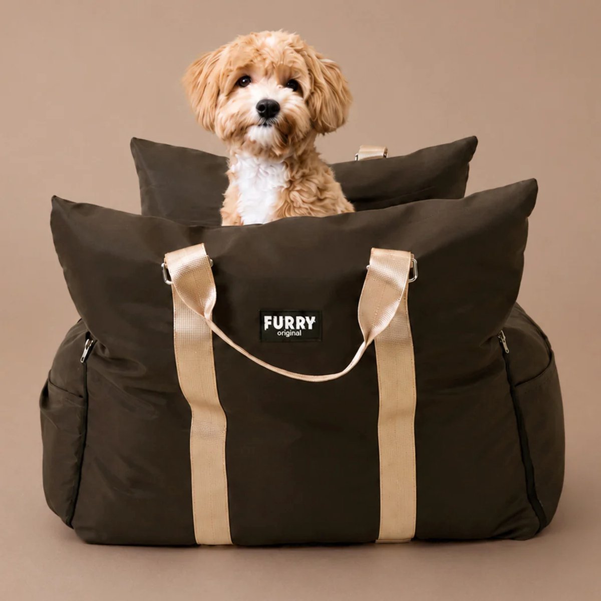Furry Original® Honden Autostoel - Hondenmand voor in de Auto - Automand Kleine tot Middelgrote Hond - Achterbank Hondenstoel - Memory Foam Hondenbed - Bruin
