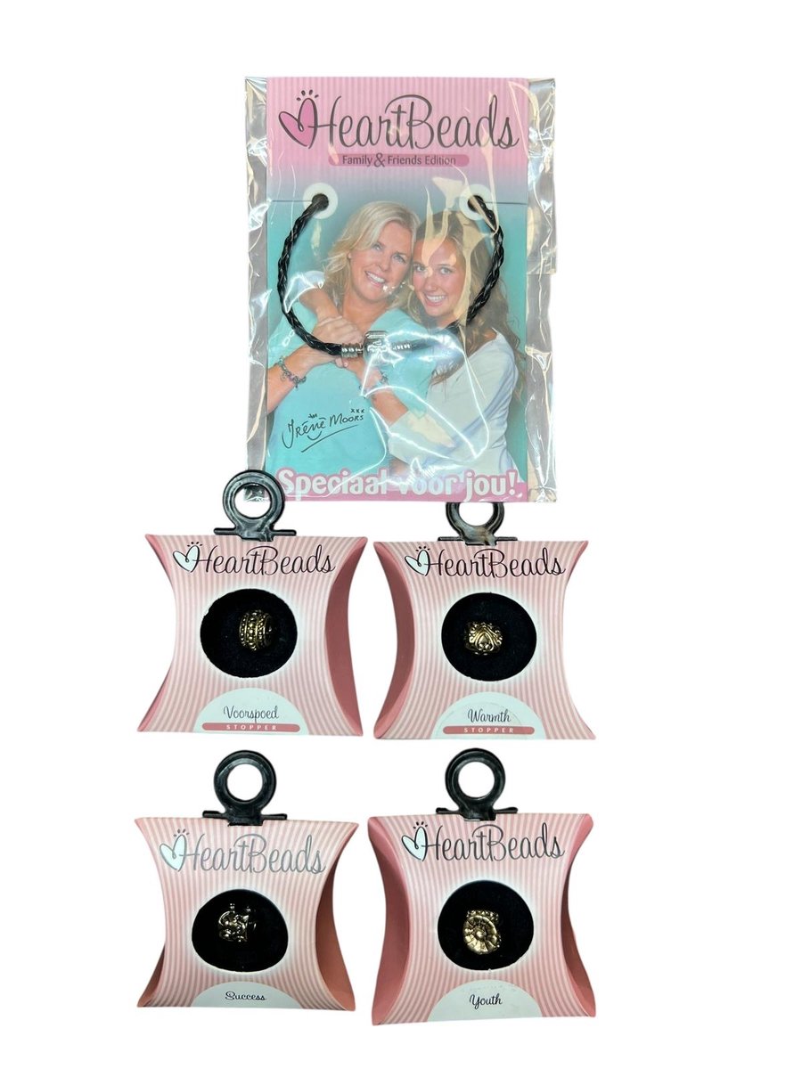 HeartBeads Armband PU Leer Zwart 19cm Met 4 Bedels (2 Bedels en 2 Stoppers)
