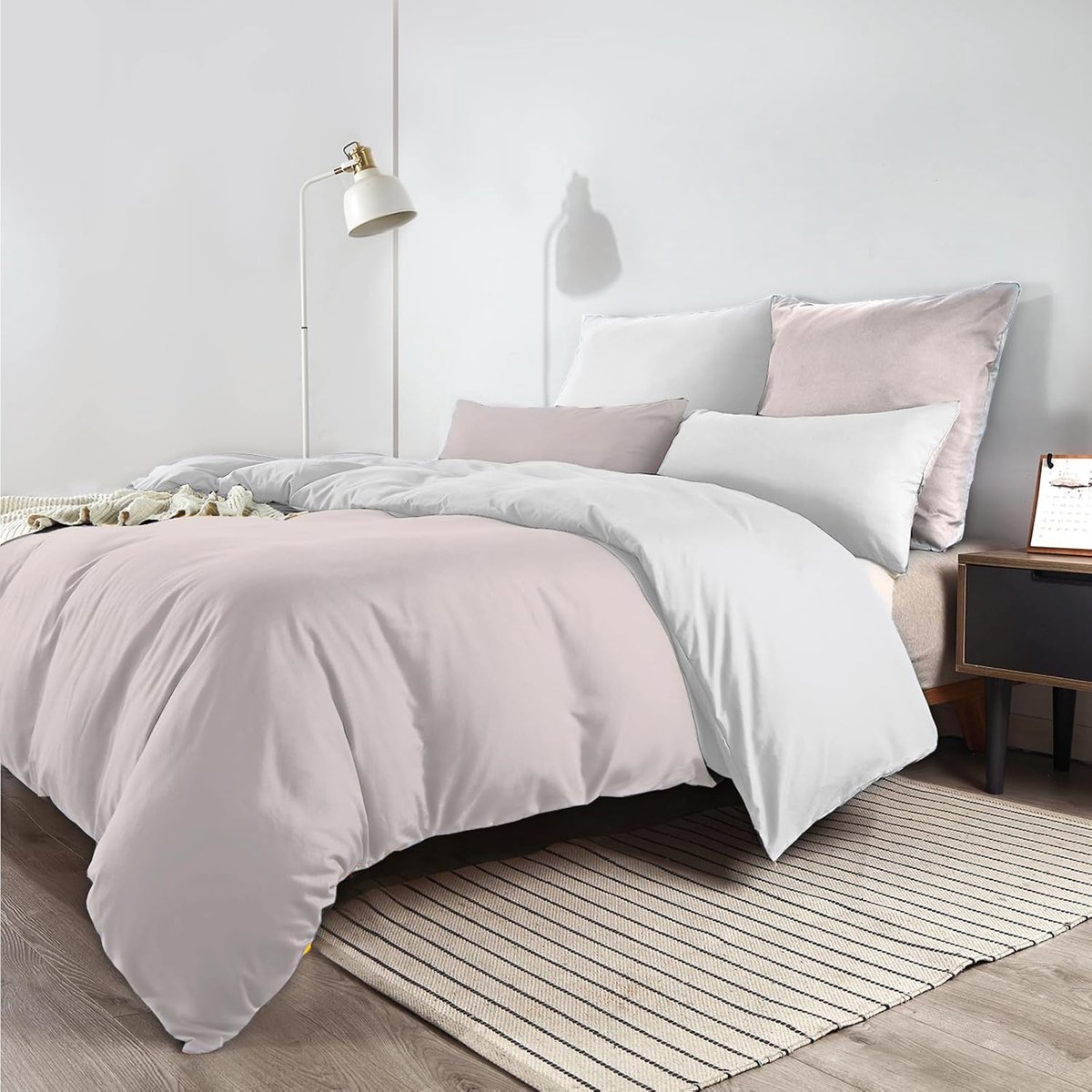 SnelShoppen - Luxe Beige/Witte Microvezel Dekbedovertrek 200x200 cm met Kussensloop 80x80 cm - Strijkvrij en Kreukvrij - Ideaal voor Comfortabel Slape