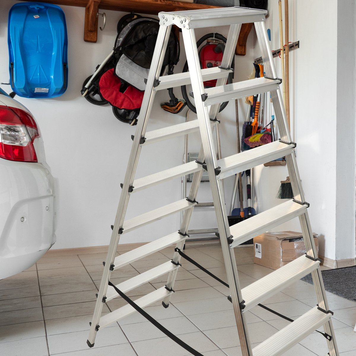 KADAX Huishoudladder, trapladder in 5 versies, vouwladder met draagvermogen tot 125 kg, inklapbare dubbelzijdige multifunctionele ladder, aluminium ladder met antislip voeten (8 treden) – foto 6