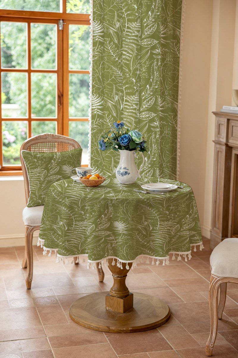 Rond polyester tafelkleed in boho-stijl, olijfgroen met varenprint en kwastjes, waterdicht tafelkleed met botanisch motief en franjes,140cm