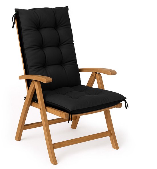 Hoge zwarte tuinstoelkussen met bindlinten, op een houten tuinstoel.