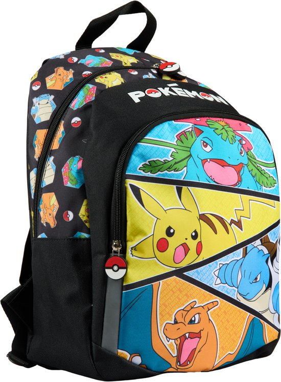 Zwarte rugzak met Pokémon print: Pikachu, Charizard, Blastoise, Venusaur en Pokémon logo.