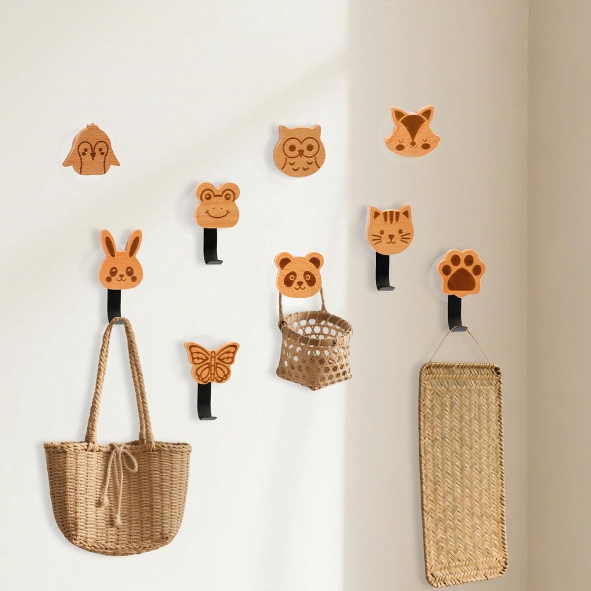SnelShoppen - 9 stuks Houten Kledinghaken voor Kinderen - Zelfklevende Wandhaken voor Kinderkamer, Badkamer, Tassen & Petten - Kleurrijke Decoratie