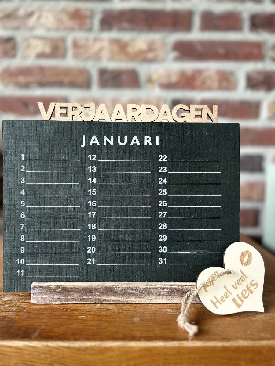Creaties van hier - verjaardagskalender met houten hartje - verjaardagen - 22x27 cm - losse bladen