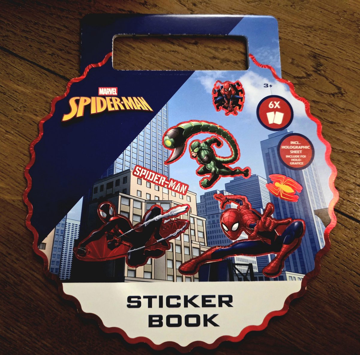 Marvel - Spiderman stickerboek - Spider-man - 6 stickervellen gekarteld rond - 1 holographic vel stickers superhelden
