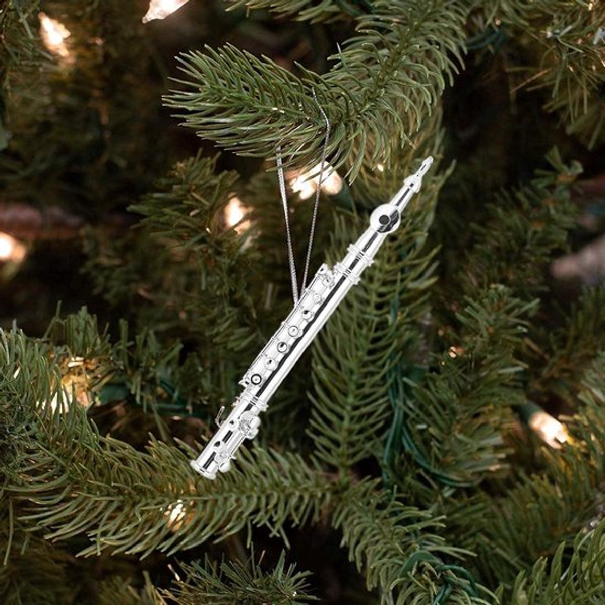 Fluitsleutelhanger van metaal met muziekinstrumentornament voor sleutelhangerdecoratie - Stijlvol cadeau voor muziekliefhebbers.
