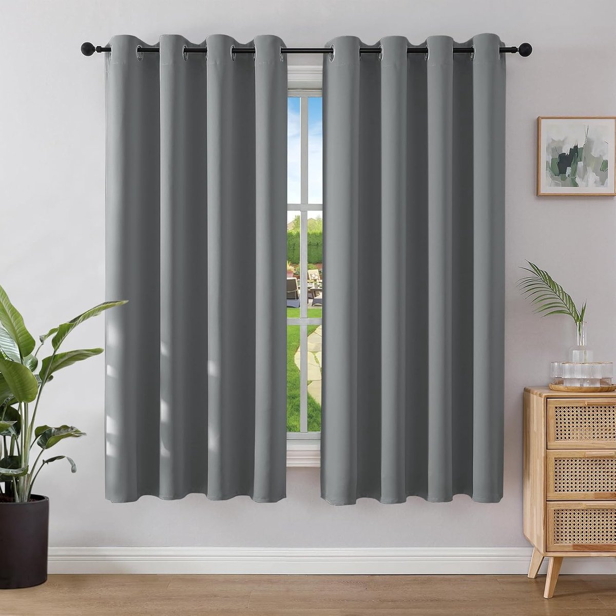 Ondoorzichtige gordijnen met ringen, thermogordijn, hittebescherming, gordijn met inslagringen, voor slaapkamer, woonkamer, 2 stuks, H 175 x B 140 cm, lichtgrijs
