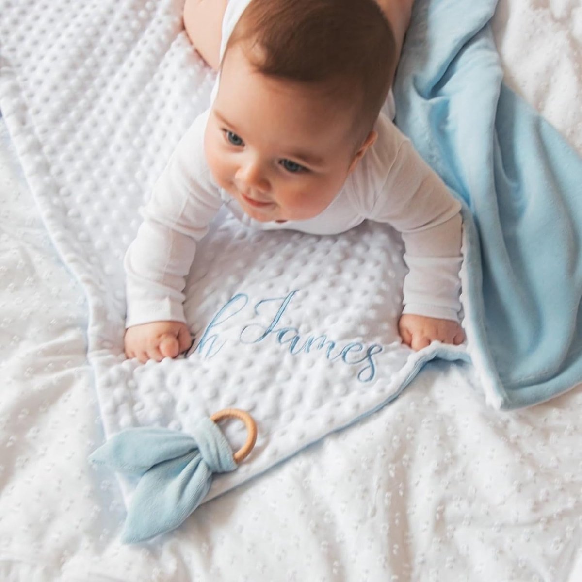 Dekens, gepersonaliseerde babydeken, op maat gemaakte naamdeken, geborduurde babydekens voor meisjes (76 * 100 cm/30 * 40 inch)