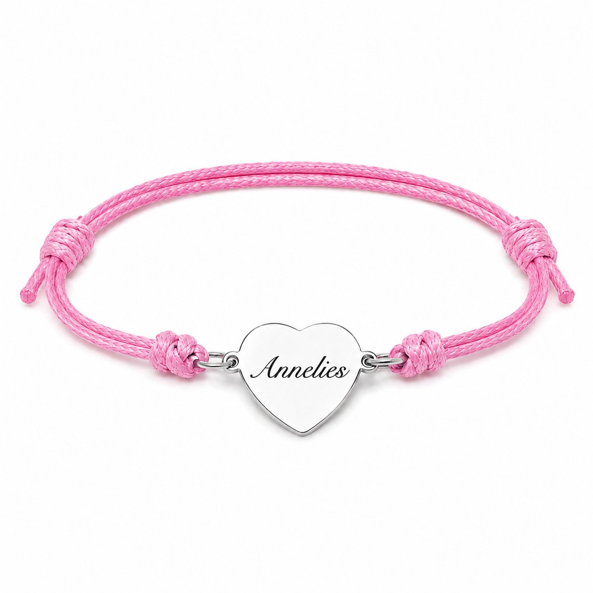 Engravia by Derya – Gepersonaliseerde Hart Armband – Gegraveerd RVS – Naam of Datum Gravure – Babyroze / Zilver – Verstelbaar Koord 3 cm – Persoonlijk Cadeau voor Haar