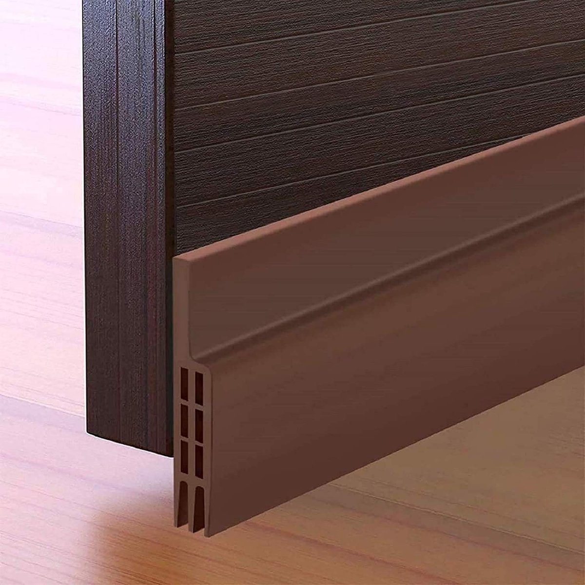 Zelfklevende Deurafdichting - Isolatie Tape voor Deuren, Tochtstrip, Geluiddempende Oplossing, Insectenbescherming en Weerbestendige Afdichting, 100 x 5 cm (bruin)