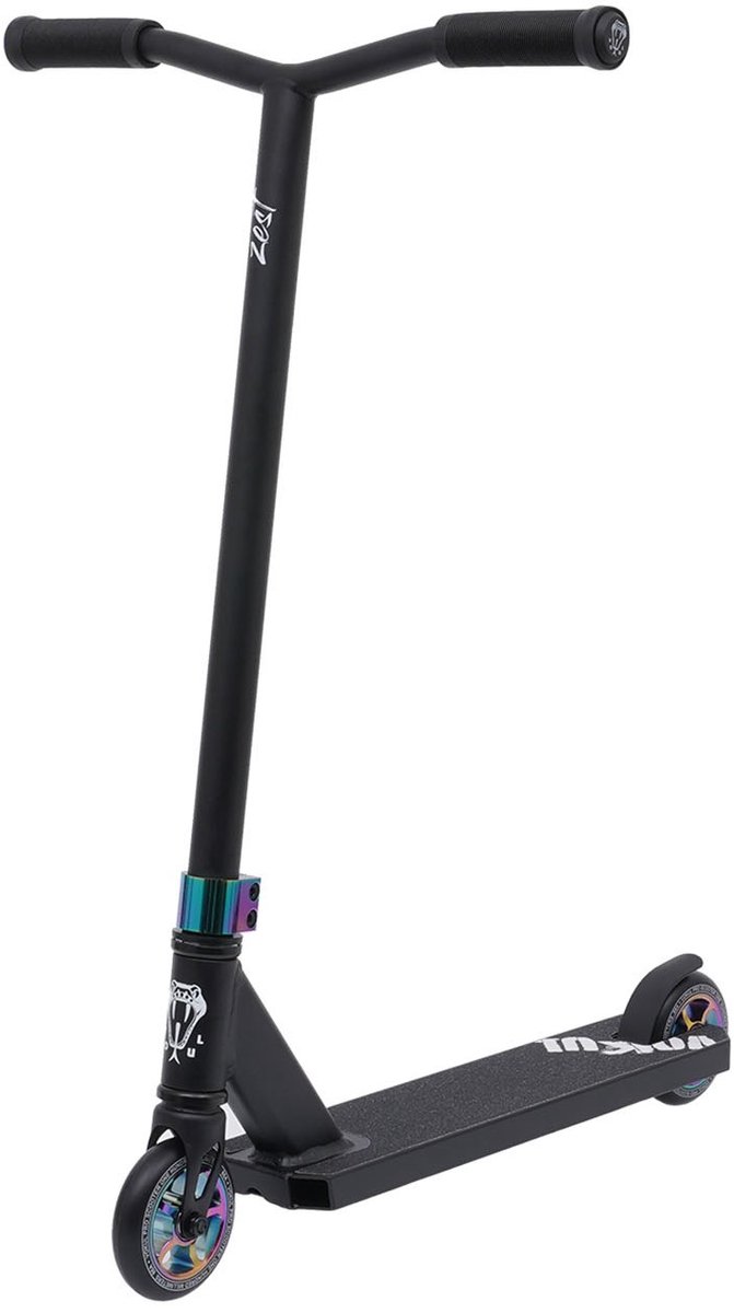 Vokul Zest 3 Stuntstep - Zwart/Neochrome - 100 mm Wielen