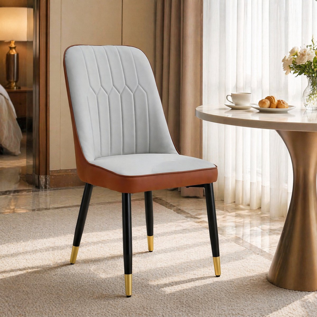 MEUNIQ eetkamerstoelen set van 2 met PU-leer, lichtgrijs en bruin, zwarte metalen poten, zonder armleuningen, voor eetkamer en keuken