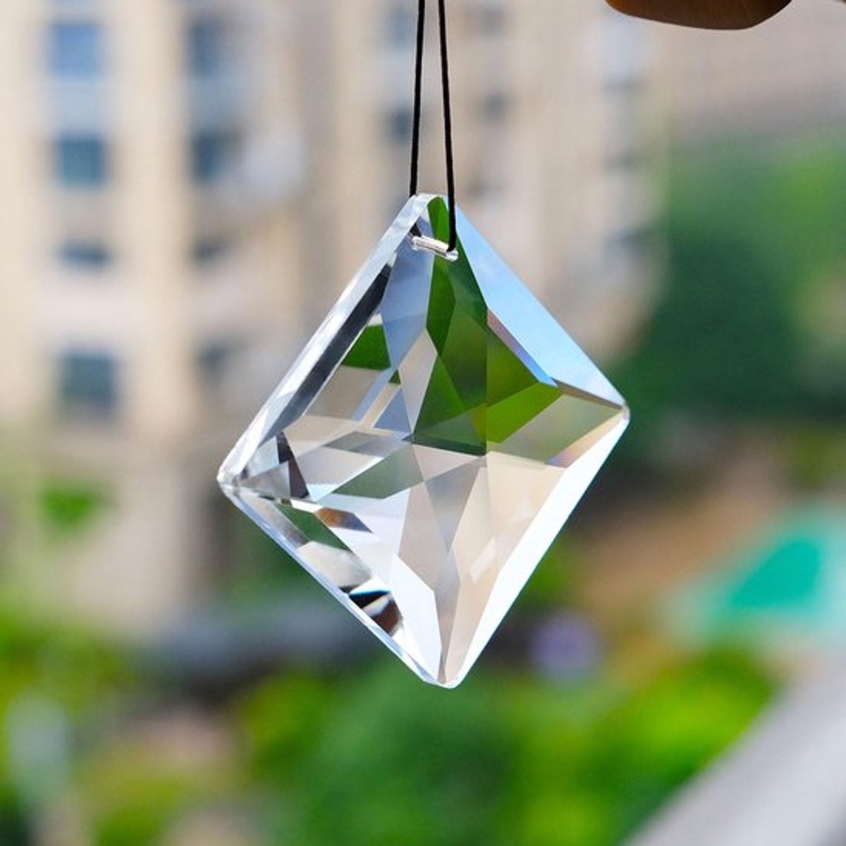 Suncatcher Kleurrijke Prisma's - Raamdecoratie - Raamhanger - Raamornament - Zonlicht Vanger - Decoratief Kristal