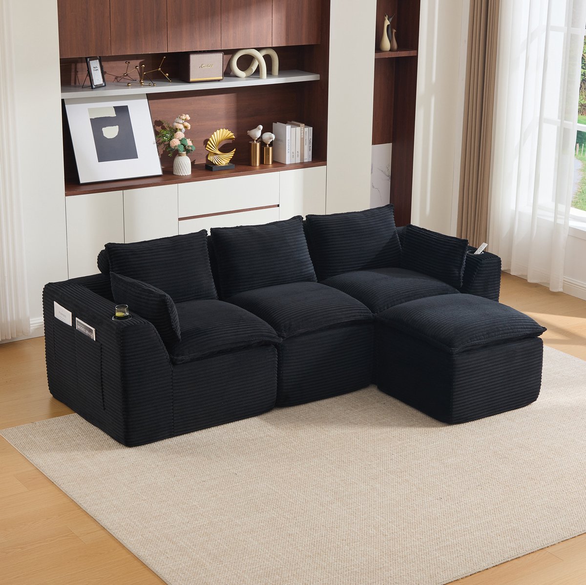 REDOM - Modulaire 3-zitsbank met voetbank - Corduroy bekleding - Kussens, drankhouder en 2 zijvakken - Zwart - 256 x 161 x 75 cm
