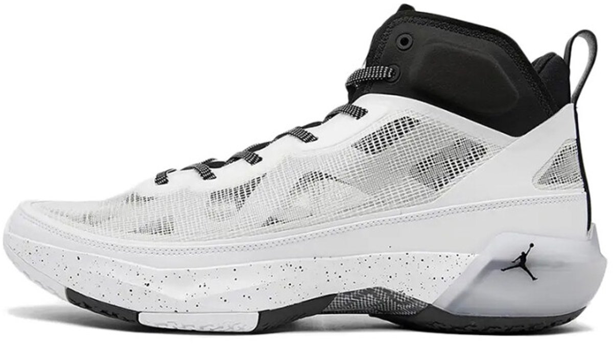 Jordan 37 'Oreo' - Maat 42