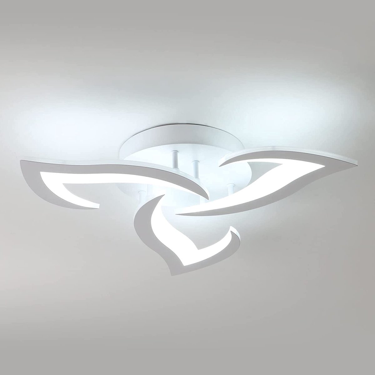 Riserva LED Plafondlamp modern minimalistisch onregelmatig wit, zwaluwstaart design 3‑lichts 52cm, 36W koud wit 6500K Ra80, ijzer + acryl, voor woonkamer slaapkamer keuken