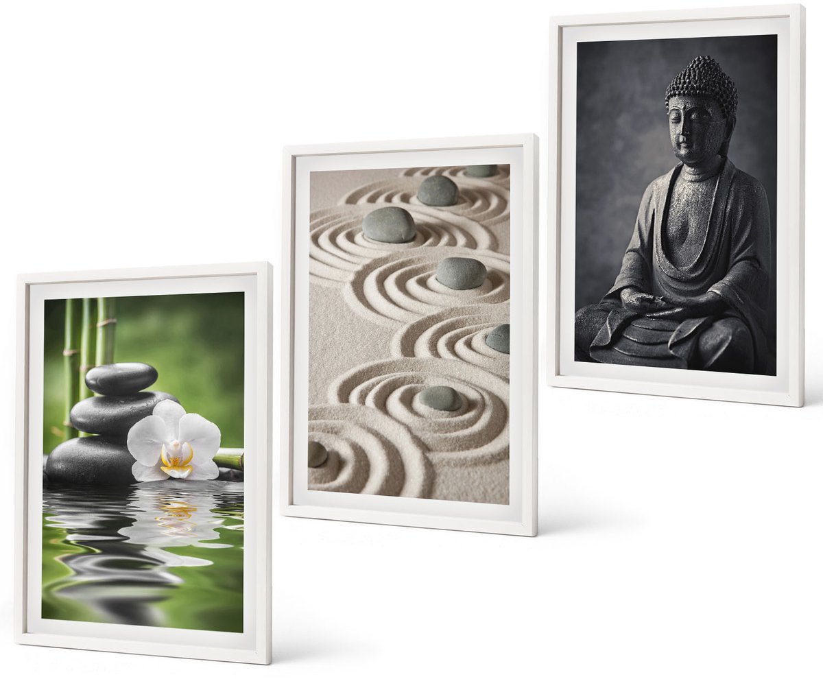 Coloray 3-Delige Schilderij Set - Ontspannend Uitzicht Op Boeddha, Strandstenen En Bamboe. - 40 x 60 - Muurdecoratie - Wanddecoratie - Hal - Decoratieve Schilderijen